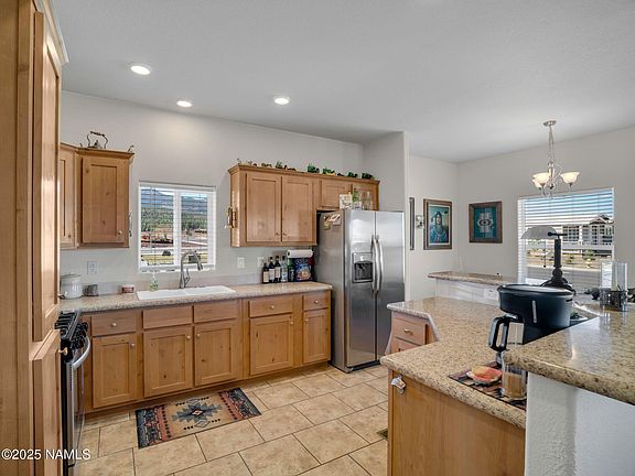 5th image of 118 Pinecrest Trl