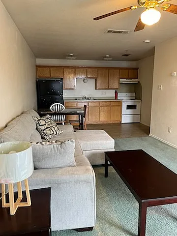 Bryce Avenue Apartments — Photo 1