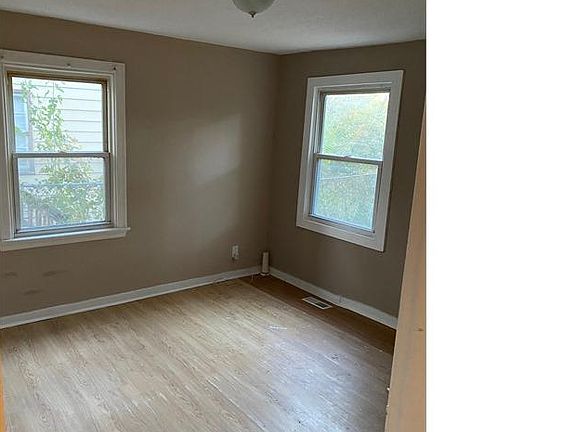 4th image of 454 S Dade Ave