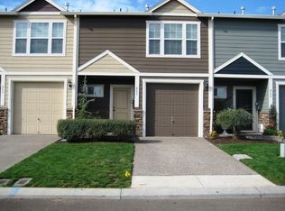 862 NW 3rd Ave, Canby, OR 97013