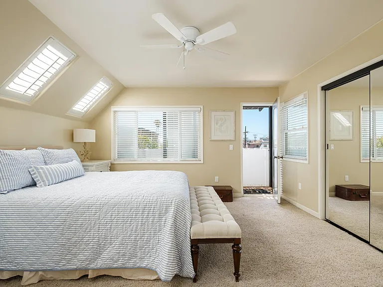732 Jersey Ct — Photo 17