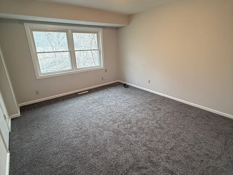 688 Burlington Rd #688 — Photo 7