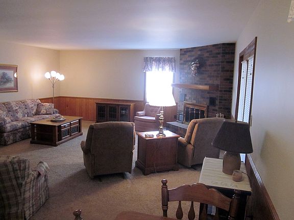 Great room showing fireplace