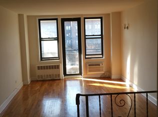 300 Ocean Pkwy APT 3G, Brooklyn, NY 11218