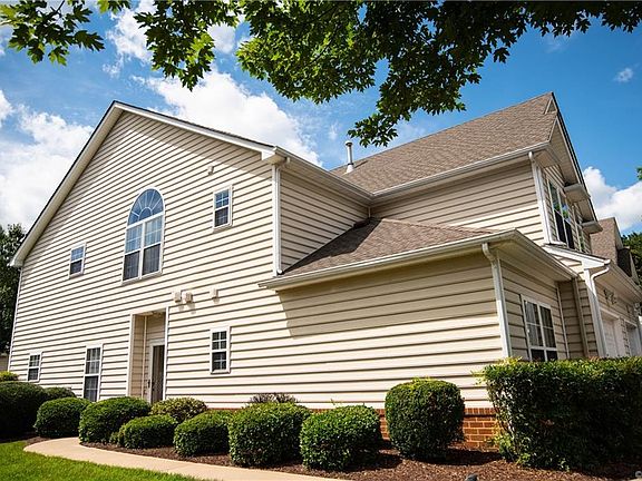 3rd image of 612 Hazeltine Ct #0