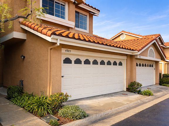 2nd image of 4905 Santo Dr