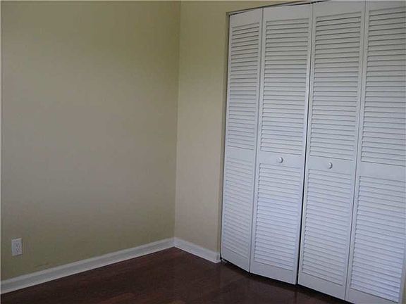 5th image of 104 NW 45th Ave