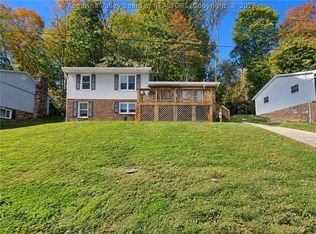 136 Tompkins Dr, Saint Albans, WV 25177