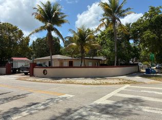 1200 NE 128th St #1, Miami, FL 33161