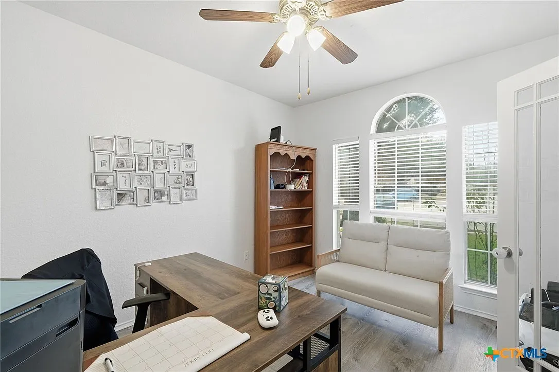 5 bed, 3.5 bath, 3253 sqft, $3,375 — Photo 4