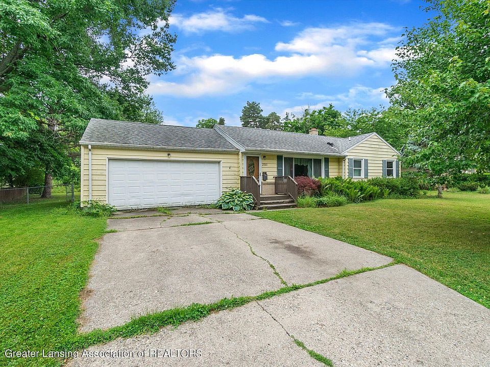 1st image of 2783 Brentwood Ave