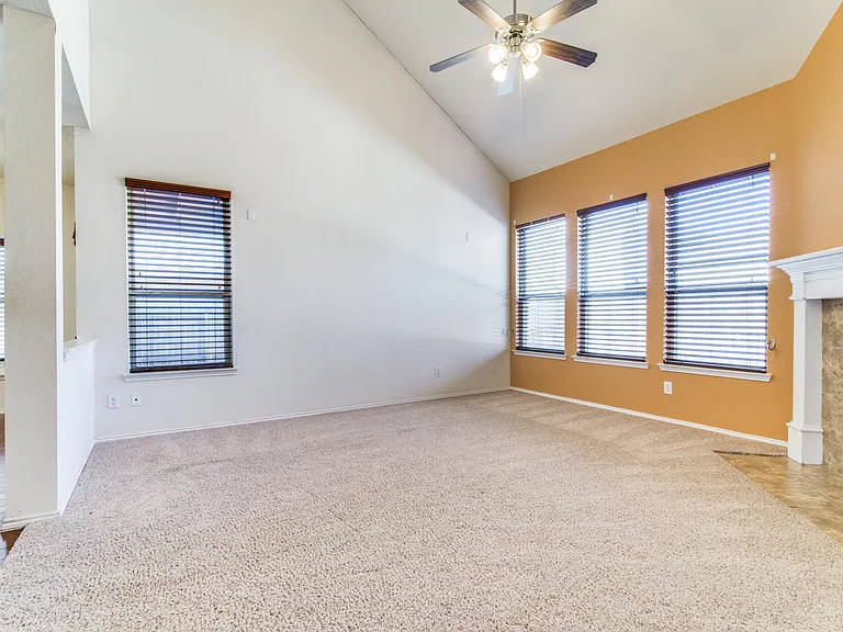 9400 Harrell Dr — Photo 15