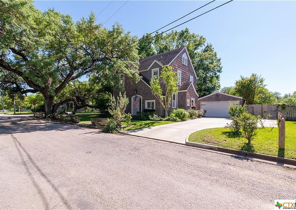 1st image of 305 N Bright St
