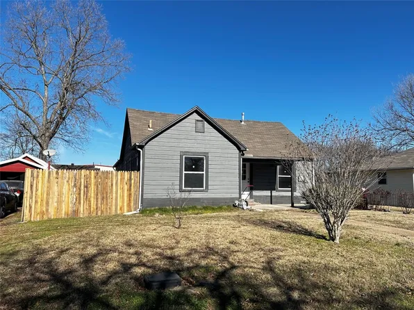 1020 W 12th St, Bonham, TX 75418