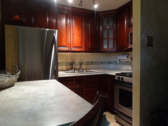 2nd image of 100 E Glenolden Ave APT E21