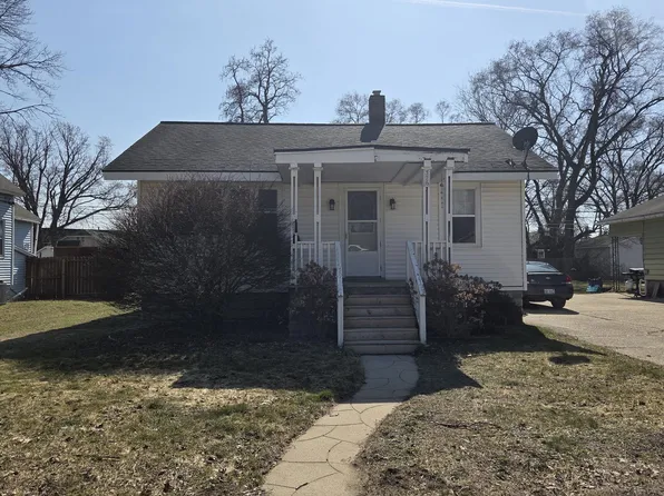 376 W 21st St, Holland, MI 49423