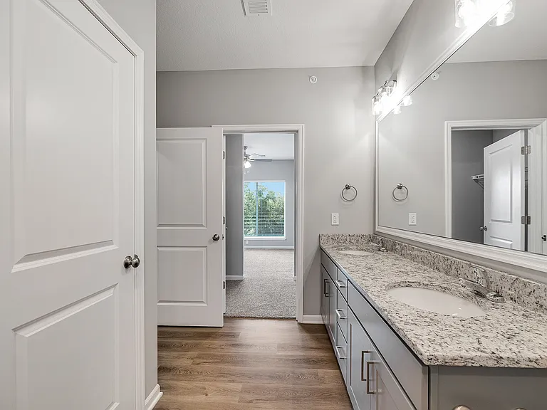 Copper Creek Apartments — Photo 51