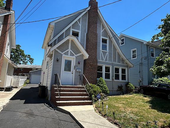 3rd image of 52 Fairway Ave