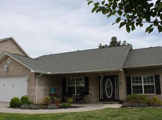 2706 Andrews Crossing Rd, Knoxville, TN 37931