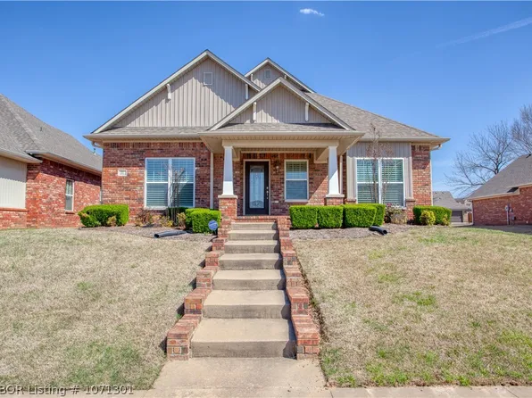 37 Stonegate Ct, Fort Smith, AR 72916