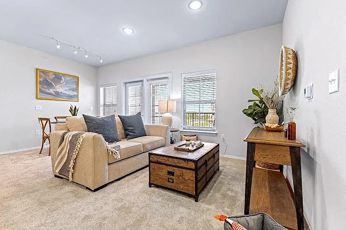 Seleno at Harris Road 55+ Apartments — Photo 17