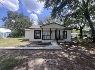 332 Meredith St, Eustace, TX 75124