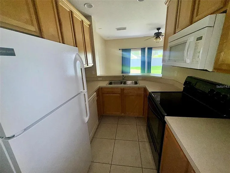 9448 Flowering Cottonwood Rd #71 — Photo 5
