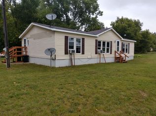 9975 S Herrick Rd, Carson City, MI 48811