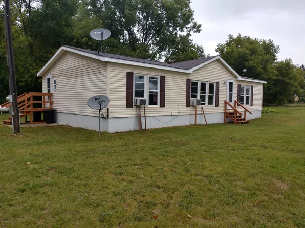 9975 S Herrick Rd, Carson City, MI 48811