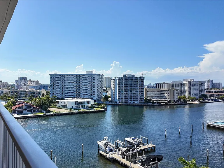 1965 S Ocean Dr #9L — Photo 3