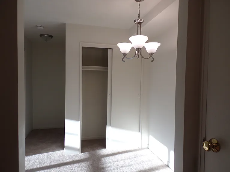 671 Broad St #7 — Photo 3