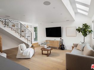 1169 Palms Blvd, Venice, CA 90291
