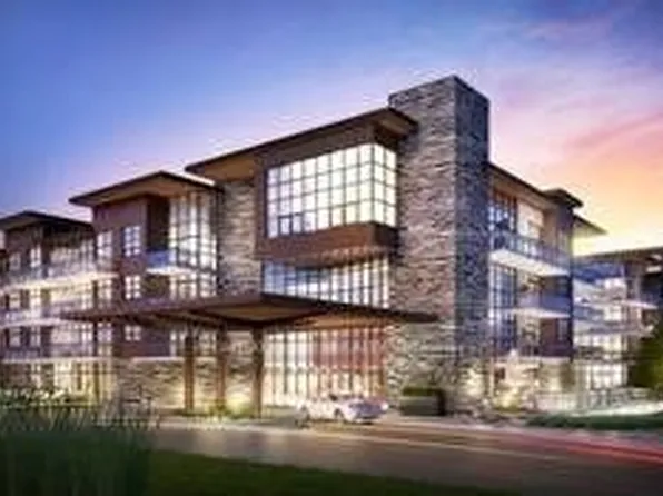 1575 Lakeshore Rd W #253, Mississauga, ON L5J 0B1