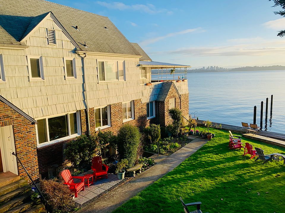 watch sunrise over Lake Washington year round.