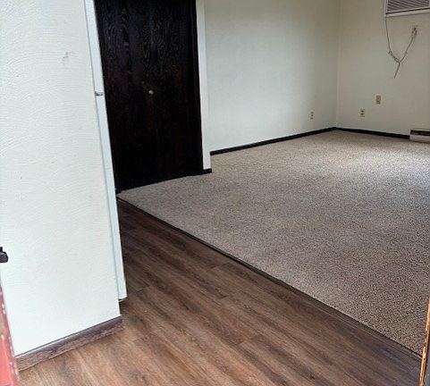 5th image of 210 Avon St APT 9