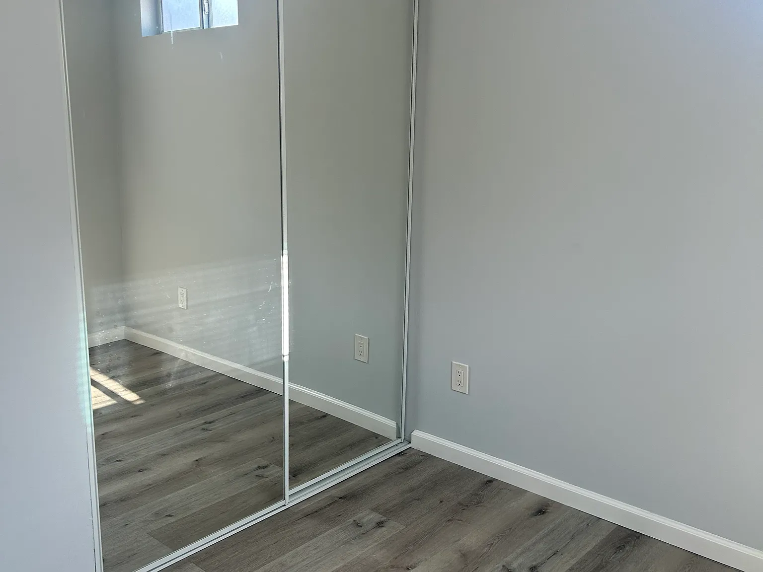 2 bed, 580 sqft, $2,700 — Photo 4