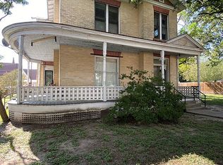 114 N Commercial St, Goliad, TX 77963