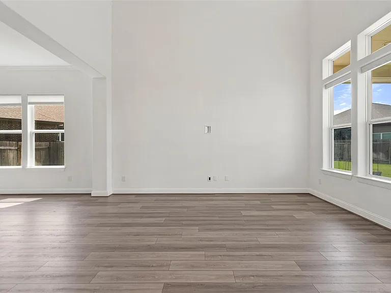 20700 Matts Cv — Photo 18