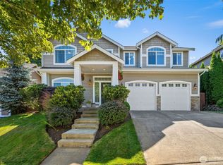 2421 Chateau Dr, Puyallup, WA 98373