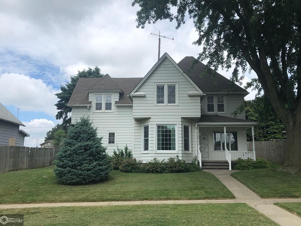 2nd image of 18 Cedar St