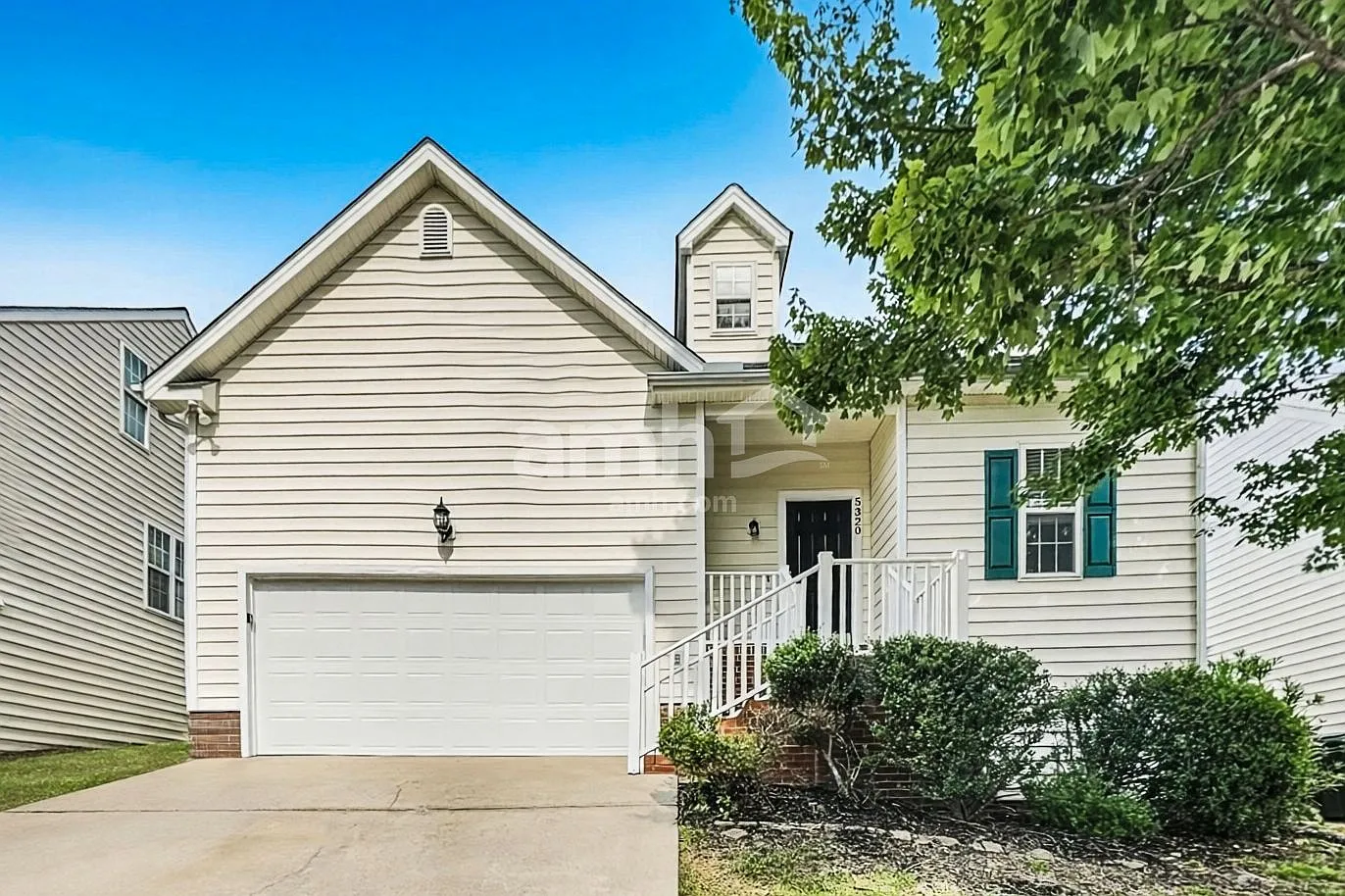 3 bed, 2.5 bath, 1530 sqft, $1,860 — Photo 1