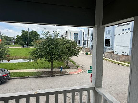 5th image of 2418 Napoleon St #2