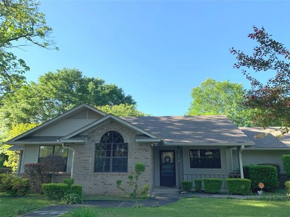 Broken Bow Lake 74728 Real Estate 13 Homes For Sale Zillow