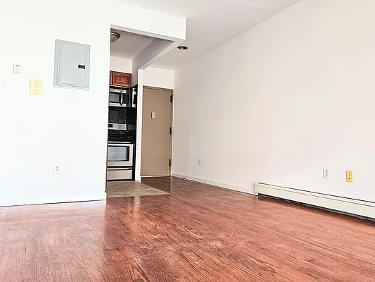 Rented by Virtual Real Estate | media 3