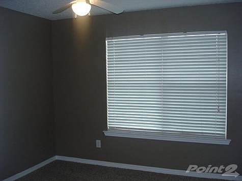 5th image of 1506 Peyton Dr W