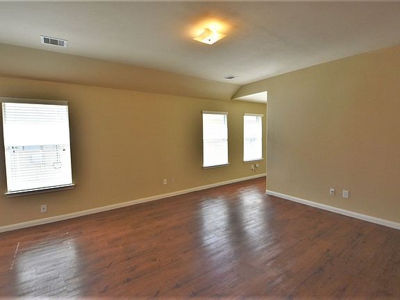 4th image of 18810 N Lyford Dr