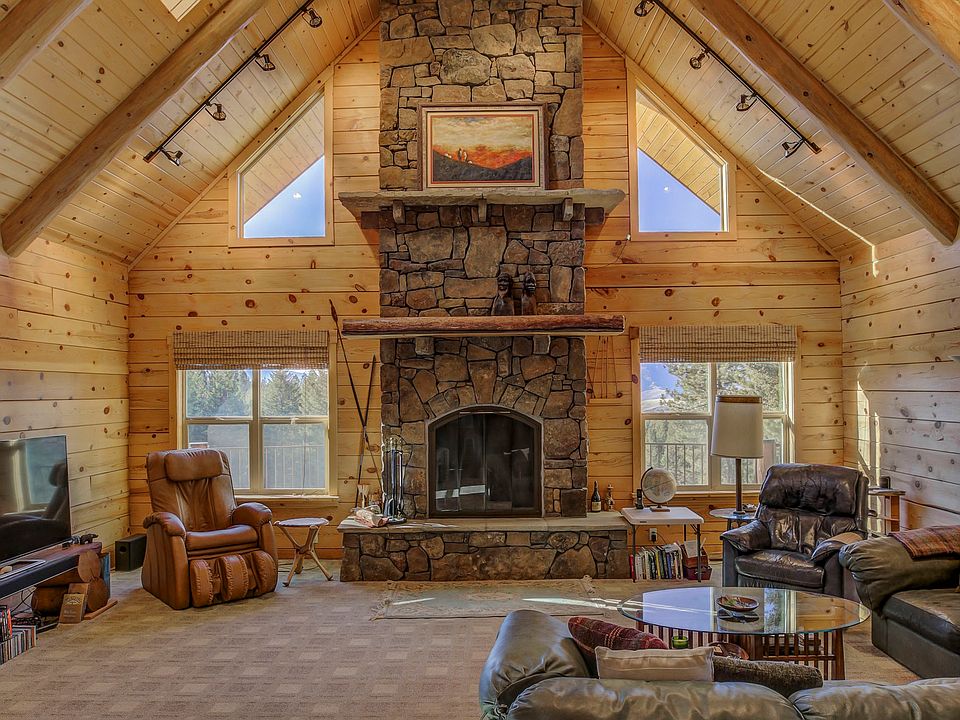 Living room, natural setting
