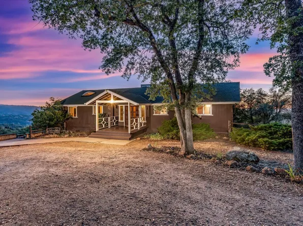 40316 Jean Rd W, Oakhurst, CA 93644
