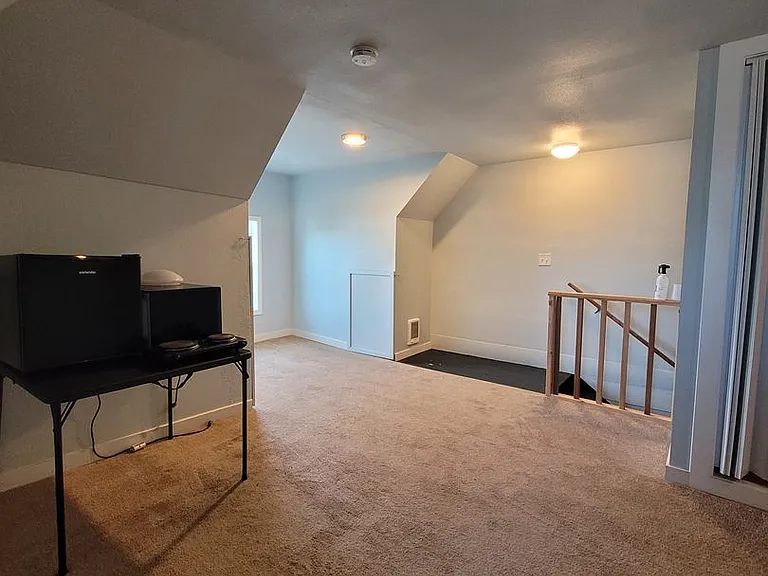 435 Ash St — Photo 18