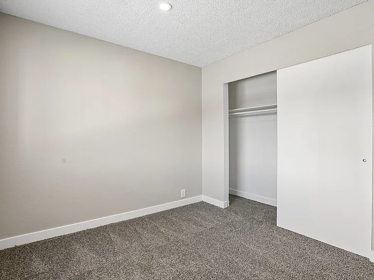 Brighton Place Apartments — Photo 79
